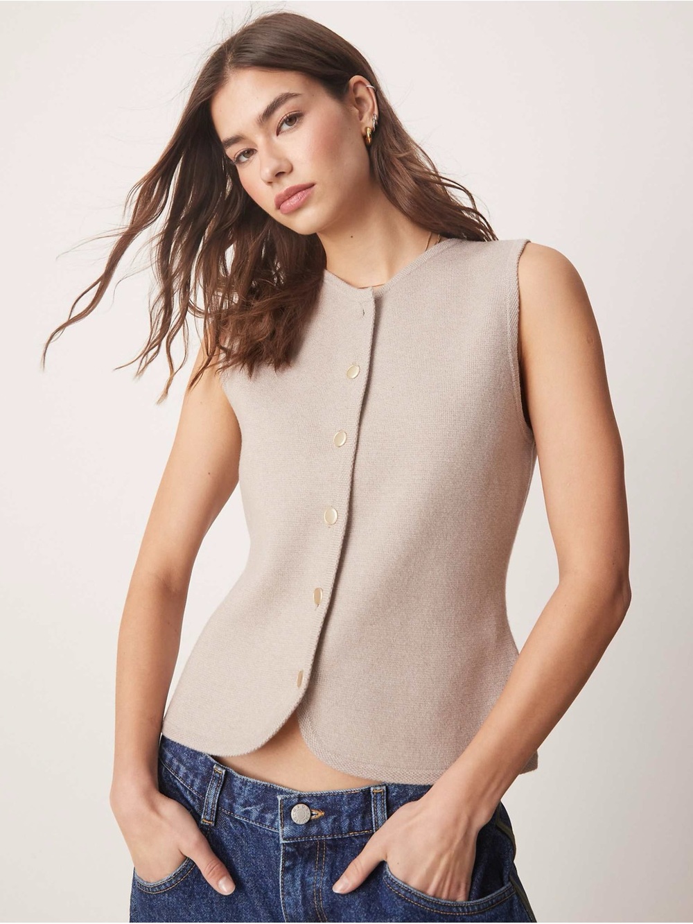 Abercrombie & Fitch Mara High Vneck LuxeLoft Sweater Vest Sz M Preppy Minimalist